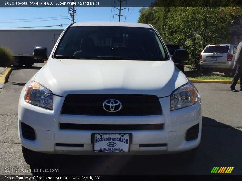 Super White / Sand Beige 2010 Toyota RAV4 I4 4WD