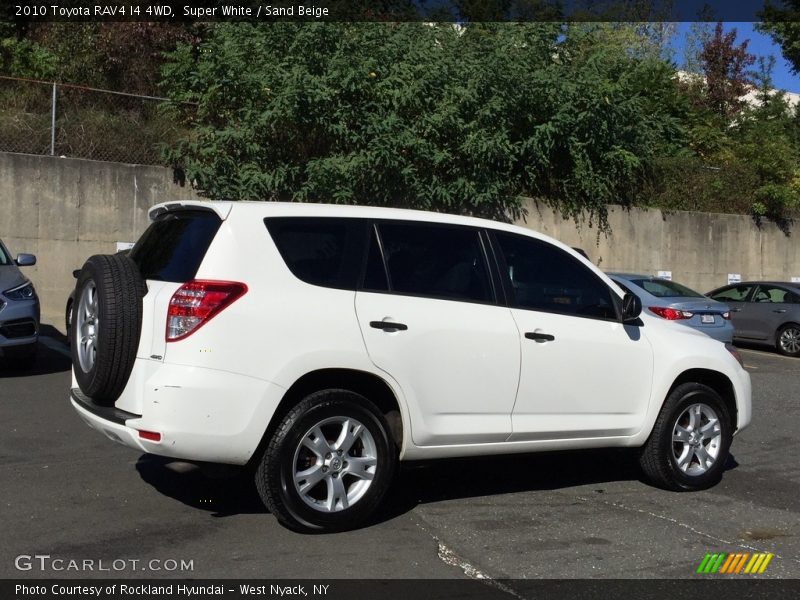 Super White / Sand Beige 2010 Toyota RAV4 I4 4WD