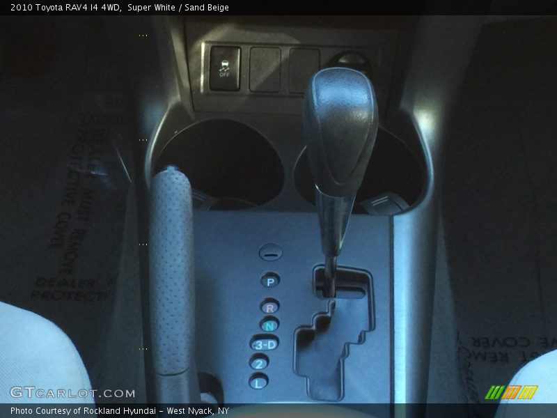 Super White / Sand Beige 2010 Toyota RAV4 I4 4WD