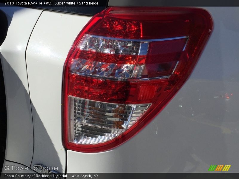 Super White / Sand Beige 2010 Toyota RAV4 I4 4WD