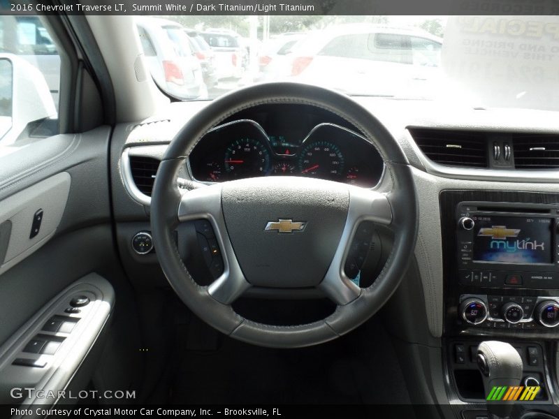 Summit White / Dark Titanium/Light Titanium 2016 Chevrolet Traverse LT