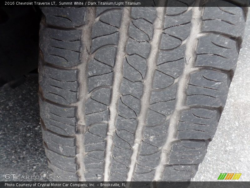 Summit White / Dark Titanium/Light Titanium 2016 Chevrolet Traverse LT
