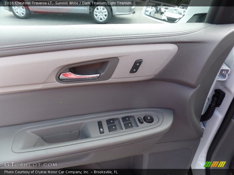Summit White / Dark Titanium/Light Titanium 2016 Chevrolet Traverse LT