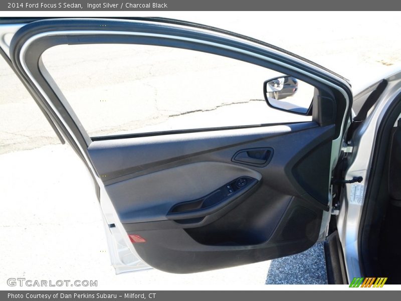 Ingot Silver / Charcoal Black 2014 Ford Focus S Sedan