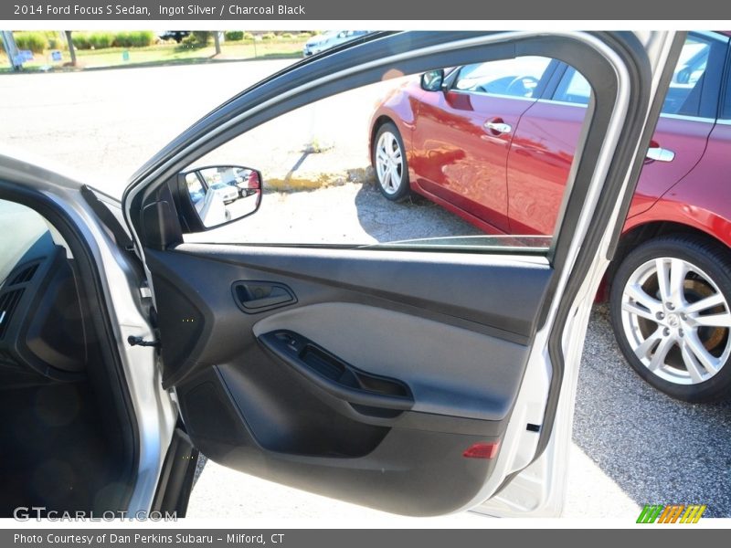 Ingot Silver / Charcoal Black 2014 Ford Focus S Sedan