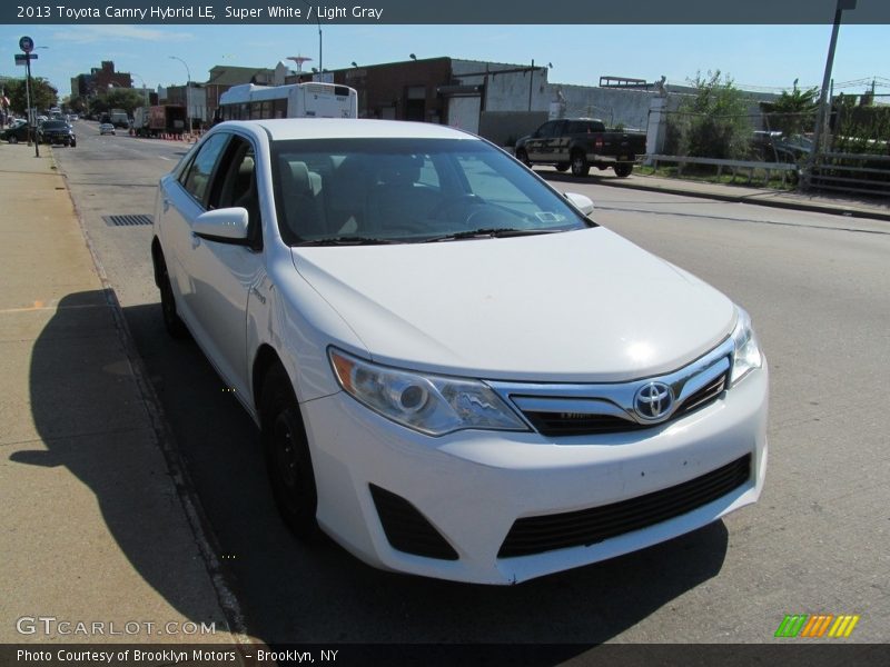 Super White / Light Gray 2013 Toyota Camry Hybrid LE