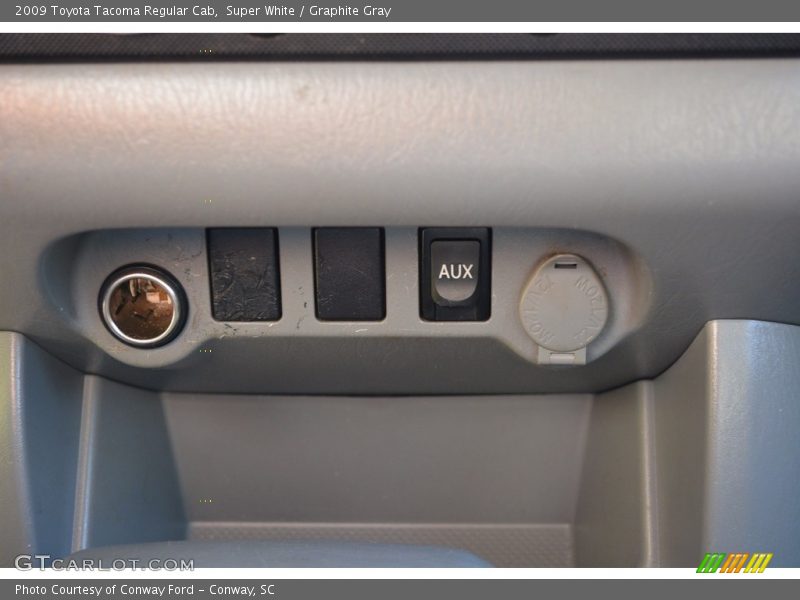 Super White / Graphite Gray 2009 Toyota Tacoma Regular Cab