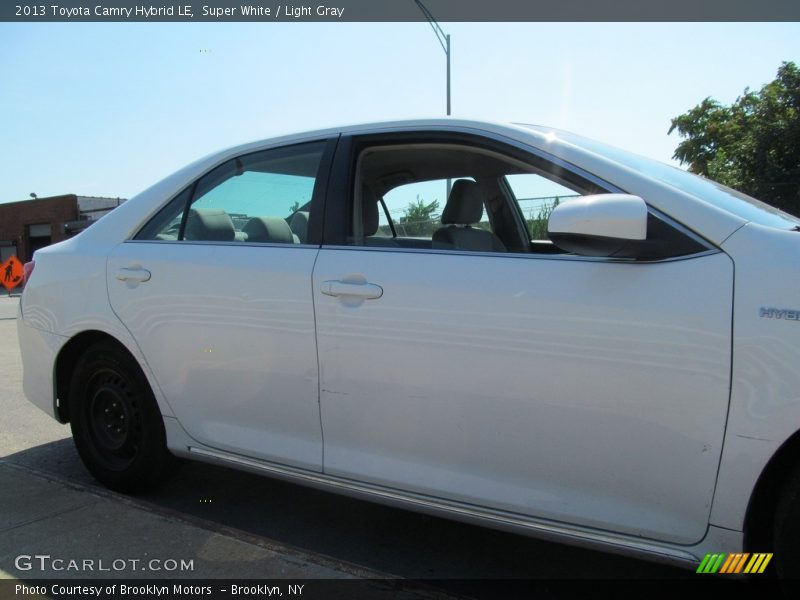 Super White / Light Gray 2013 Toyota Camry Hybrid LE