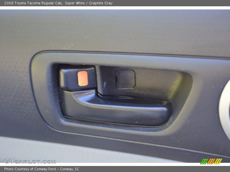 Super White / Graphite Gray 2009 Toyota Tacoma Regular Cab