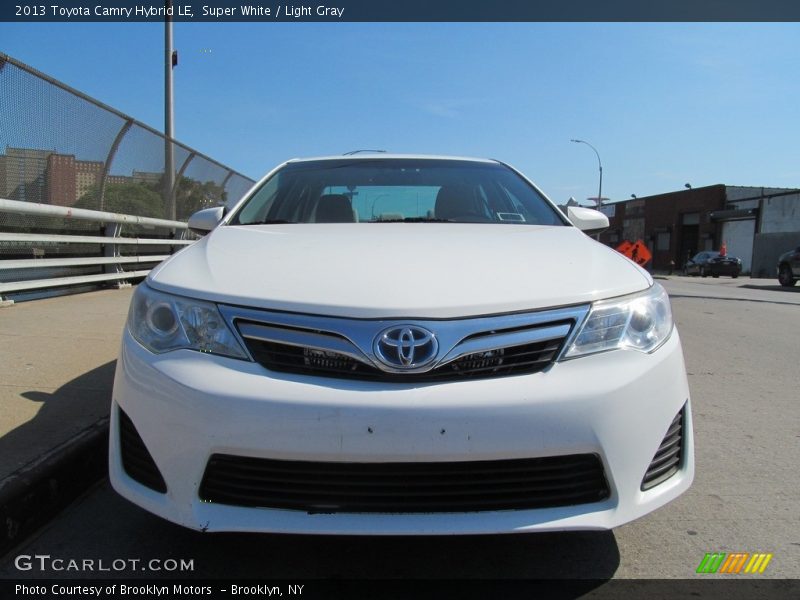 Super White / Light Gray 2013 Toyota Camry Hybrid LE