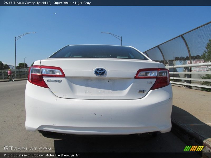 Super White / Light Gray 2013 Toyota Camry Hybrid LE