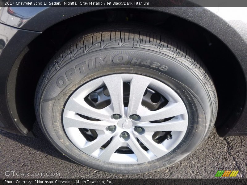 Nightfall Gray Metallic / Jet Black/Dark Titanium 2017 Chevrolet Sonic LT Sedan