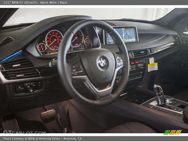 Alpine White / Black 2017 BMW X5 xDrive35i