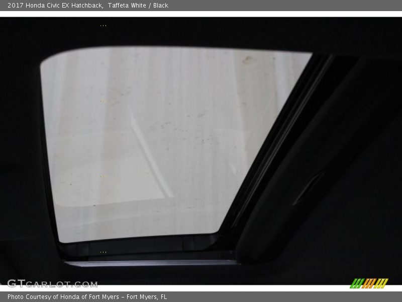 Taffeta White / Black 2017 Honda Civic EX Hatchback