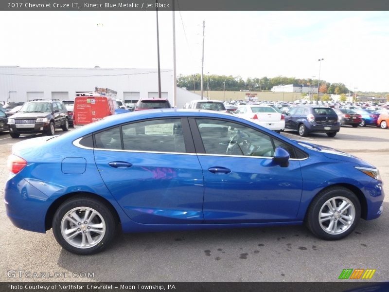 Kinetic Blue Metallic / Jet Black 2017 Chevrolet Cruze LT