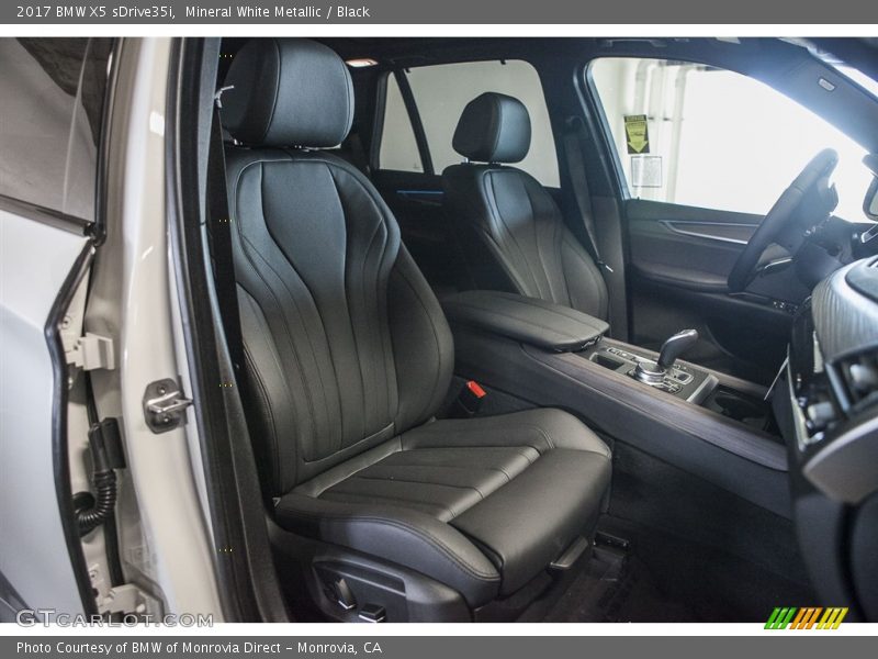 Mineral White Metallic / Black 2017 BMW X5 sDrive35i