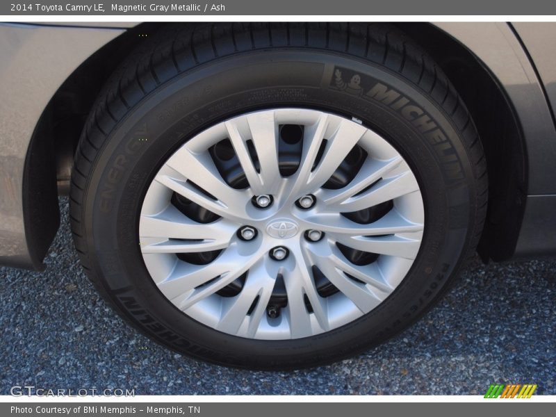 Magnetic Gray Metallic / Ash 2014 Toyota Camry LE
