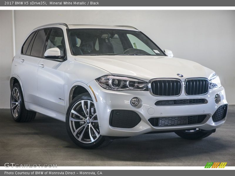 Mineral White Metallic / Black 2017 BMW X5 sDrive35i