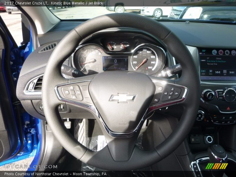 Kinetic Blue Metallic / Jet Black 2017 Chevrolet Cruze LT