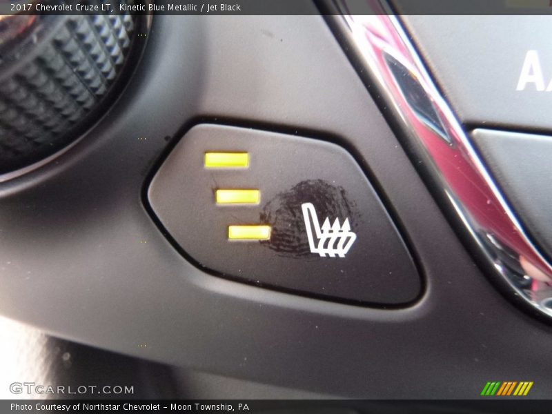 Kinetic Blue Metallic / Jet Black 2017 Chevrolet Cruze LT