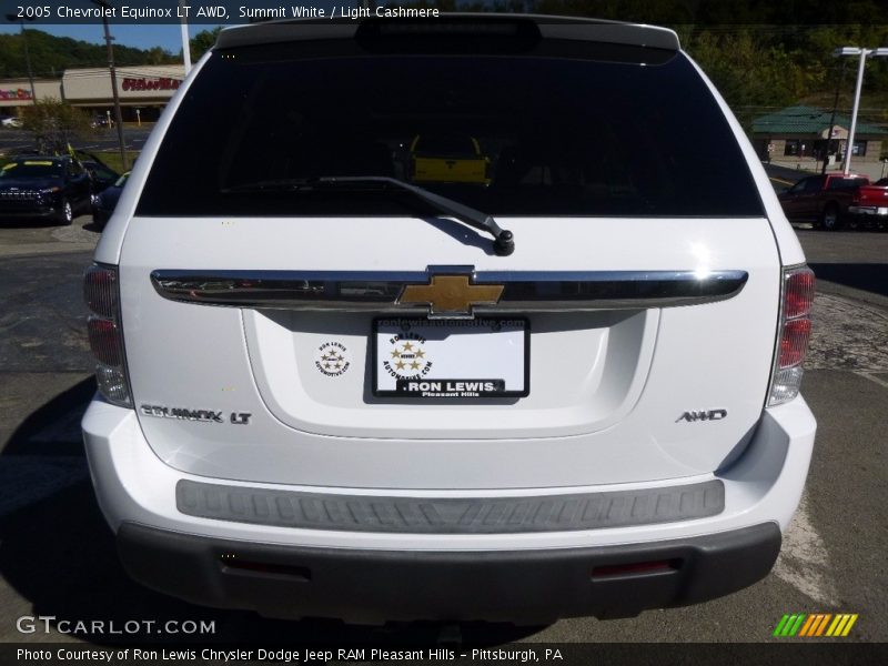 Summit White / Light Cashmere 2005 Chevrolet Equinox LT AWD