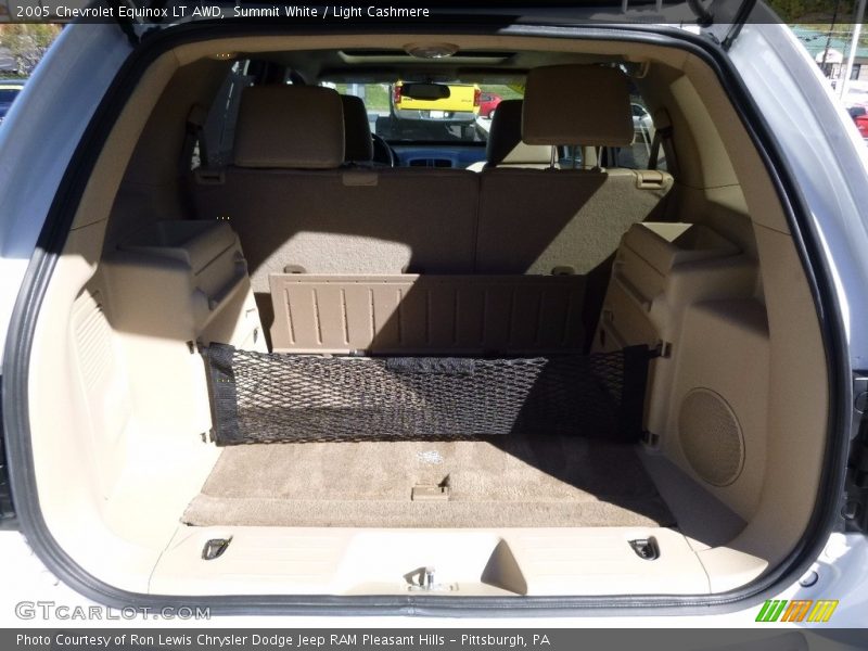 Summit White / Light Cashmere 2005 Chevrolet Equinox LT AWD