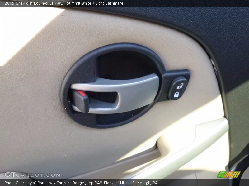 Summit White / Light Cashmere 2005 Chevrolet Equinox LT AWD