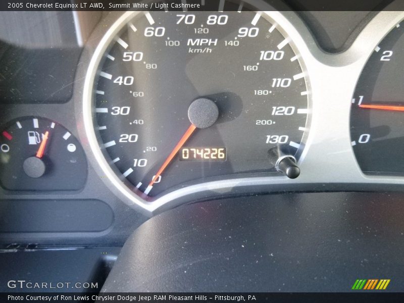 Summit White / Light Cashmere 2005 Chevrolet Equinox LT AWD