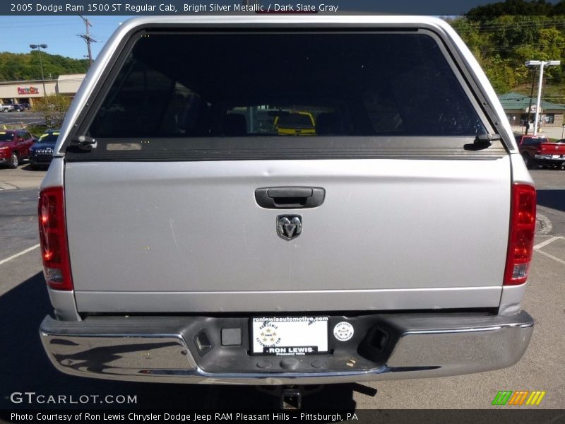 Bright Silver Metallic / Dark Slate Gray 2005 Dodge Ram 1500 ST Regular Cab