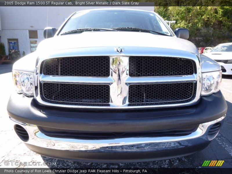 Bright Silver Metallic / Dark Slate Gray 2005 Dodge Ram 1500 ST Regular Cab