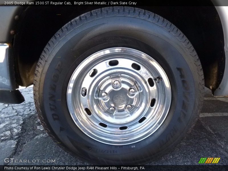 Bright Silver Metallic / Dark Slate Gray 2005 Dodge Ram 1500 ST Regular Cab
