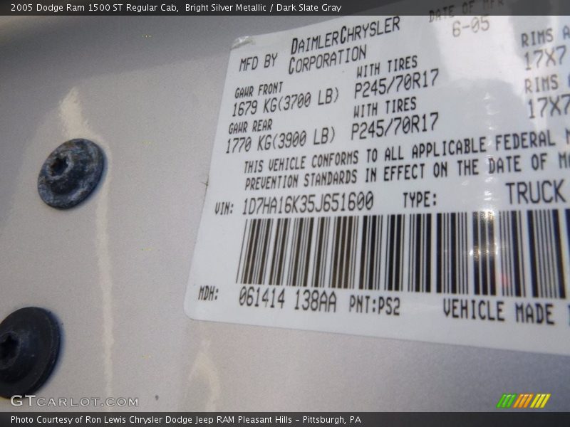 Bright Silver Metallic / Dark Slate Gray 2005 Dodge Ram 1500 ST Regular Cab