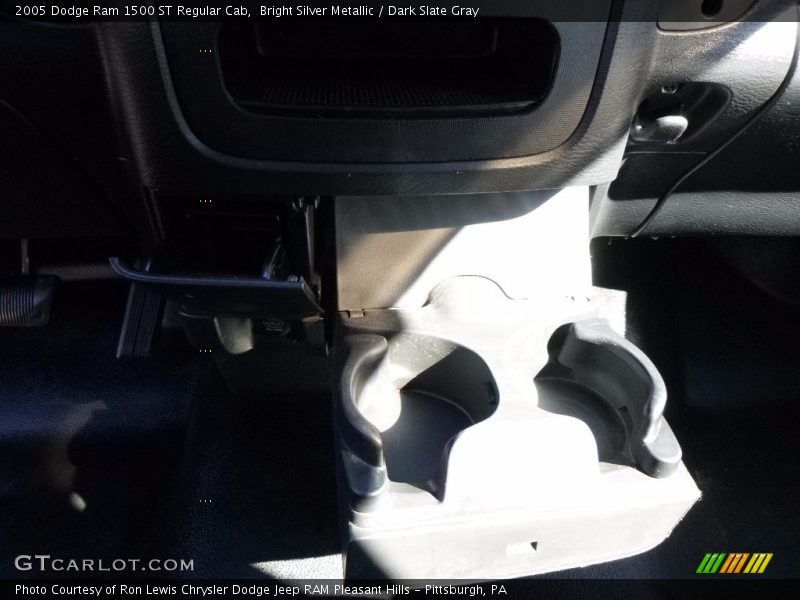 Bright Silver Metallic / Dark Slate Gray 2005 Dodge Ram 1500 ST Regular Cab