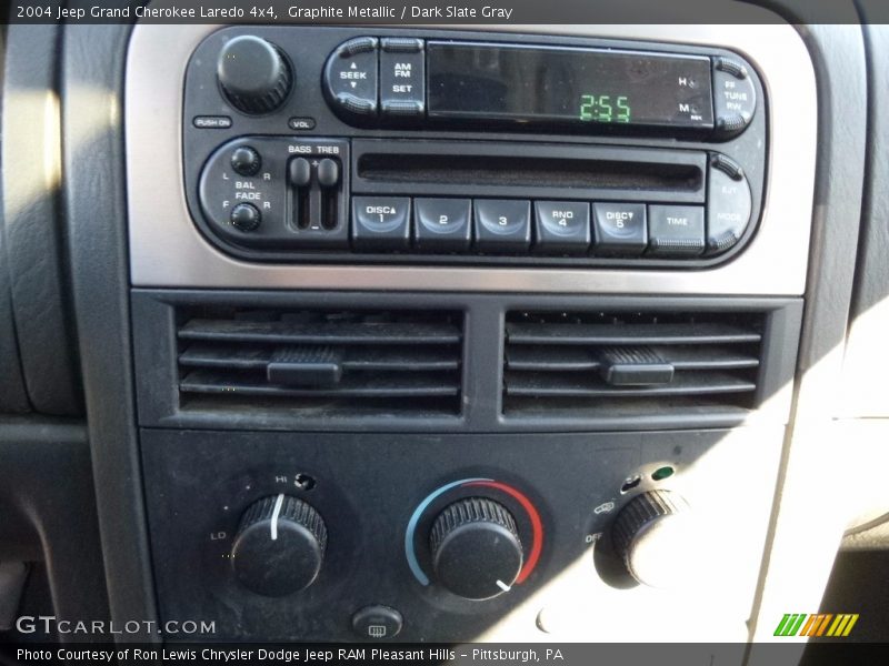 Graphite Metallic / Dark Slate Gray 2004 Jeep Grand Cherokee Laredo 4x4