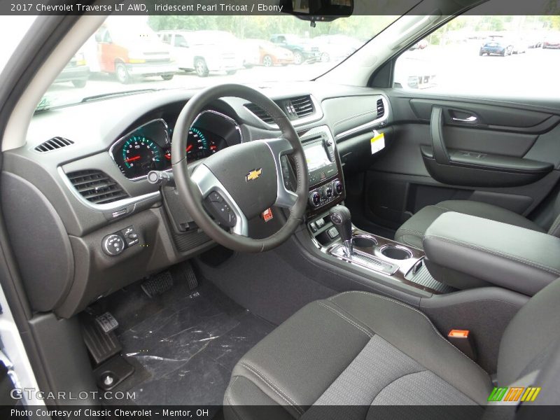  2017 Traverse LT AWD Ebony Interior