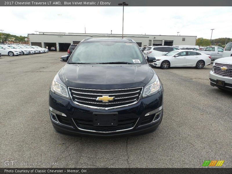 Blue Velvet Metallic / Ebony 2017 Chevrolet Traverse LT AWD