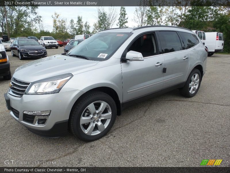 Silver Ice Metallic / Ebony 2017 Chevrolet Traverse LT