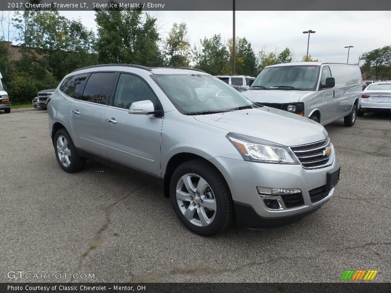 Silver Ice Metallic / Ebony 2017 Chevrolet Traverse LT