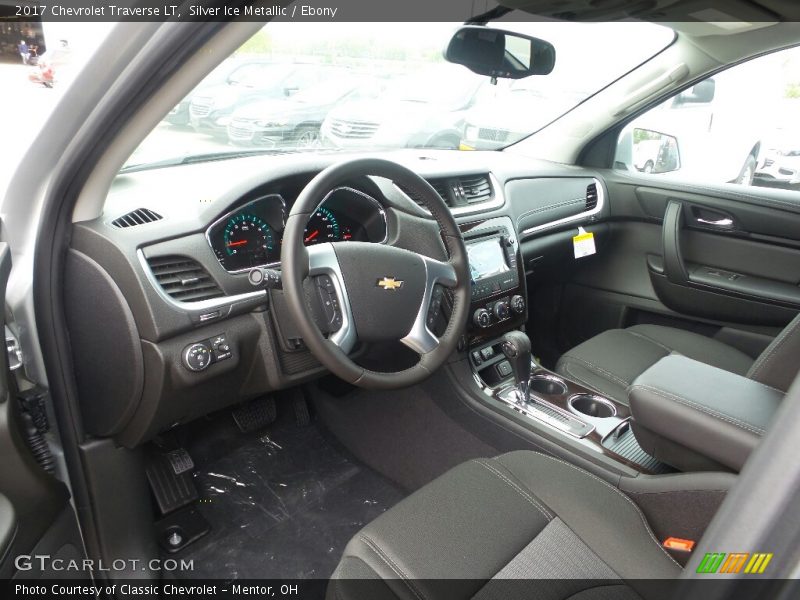 Silver Ice Metallic / Ebony 2017 Chevrolet Traverse LT
