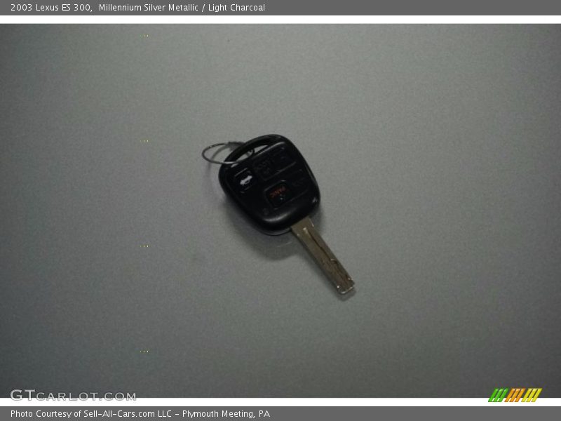 Millennium Silver Metallic / Light Charcoal 2003 Lexus ES 300