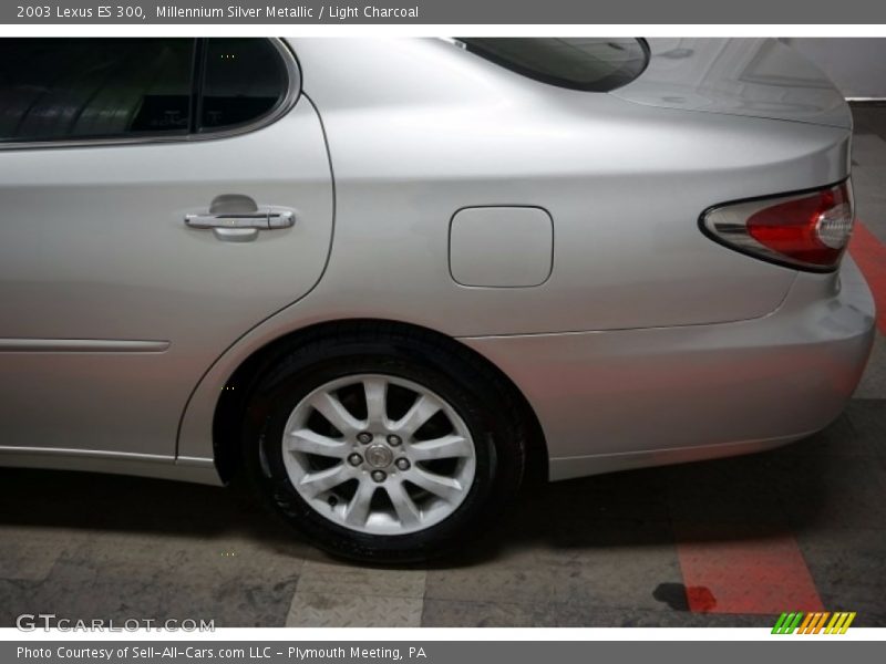 Millennium Silver Metallic / Light Charcoal 2003 Lexus ES 300