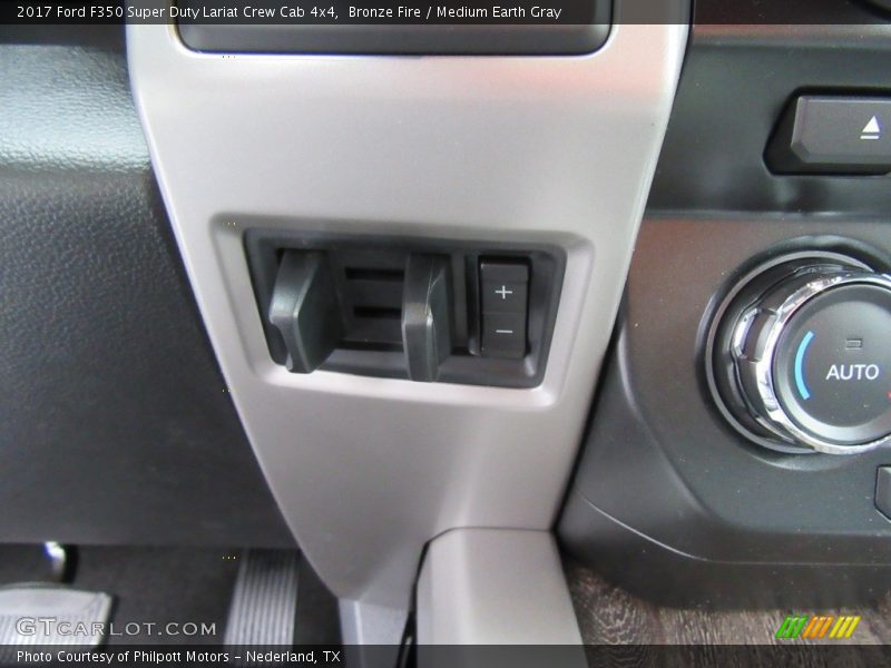 Controls of 2017 F350 Super Duty Lariat Crew Cab 4x4