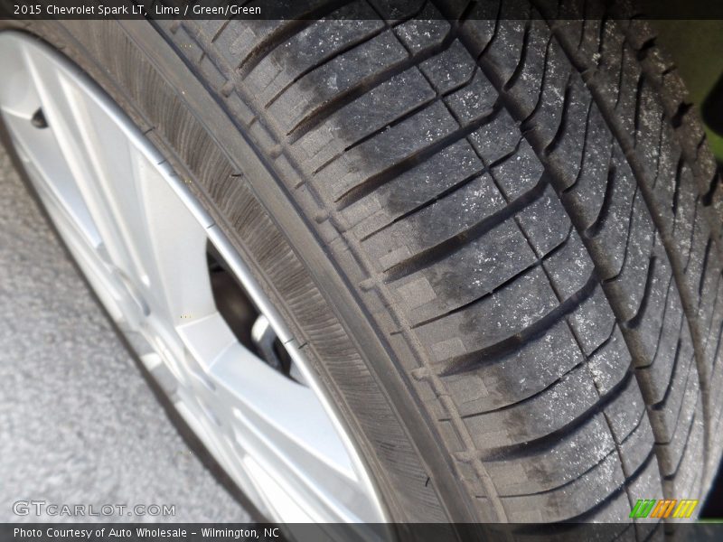 Lime / Green/Green 2015 Chevrolet Spark LT