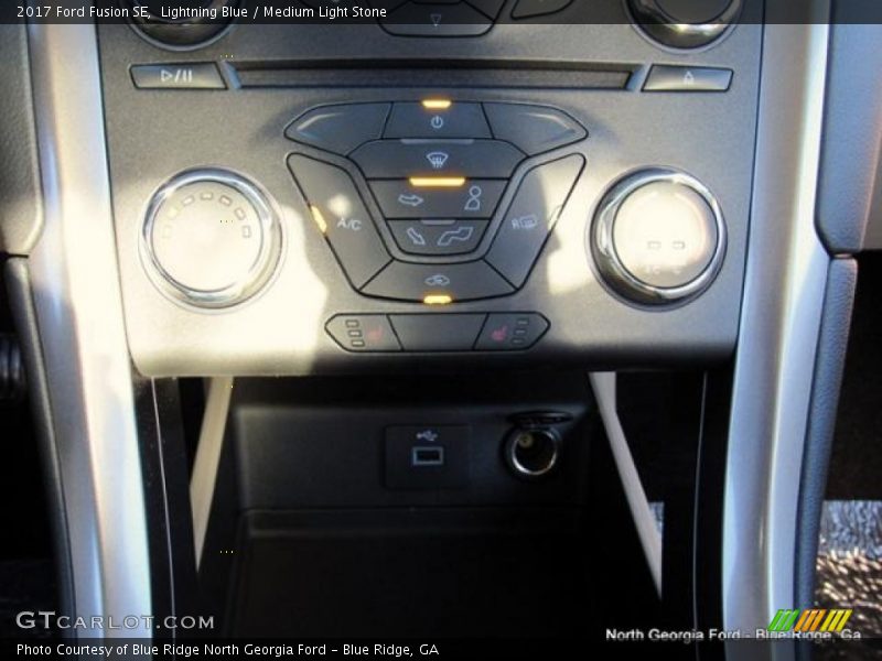 Lightning Blue / Medium Light Stone 2017 Ford Fusion SE