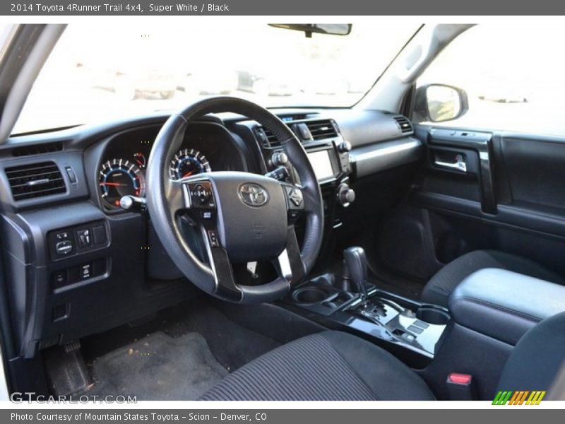 Super White / Black 2014 Toyota 4Runner Trail 4x4
