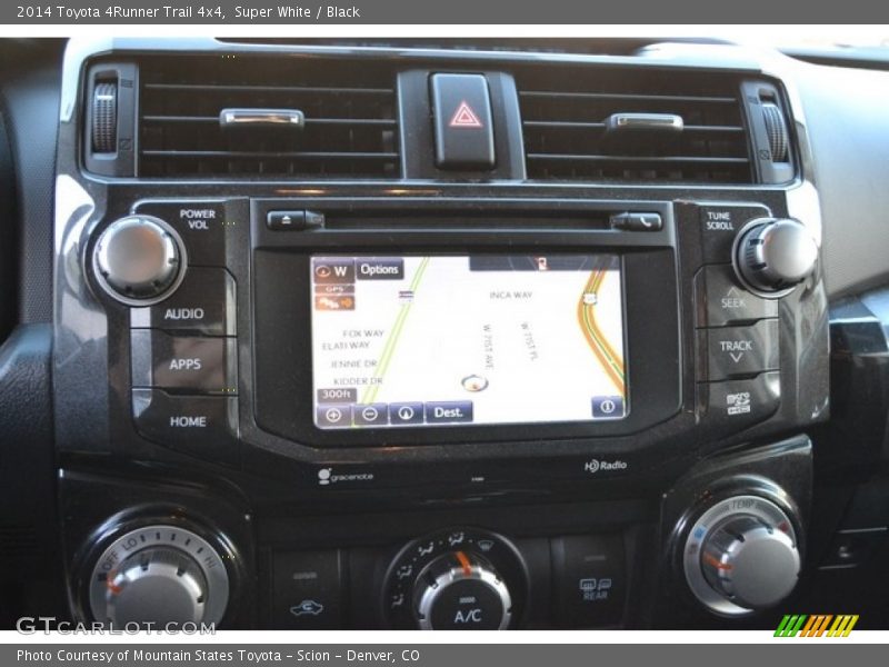 Super White / Black 2014 Toyota 4Runner Trail 4x4