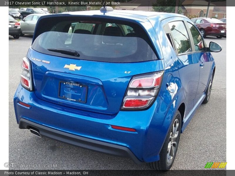 Kinetic Blue Metallic / Jet Black 2017 Chevrolet Sonic LT Hatchback