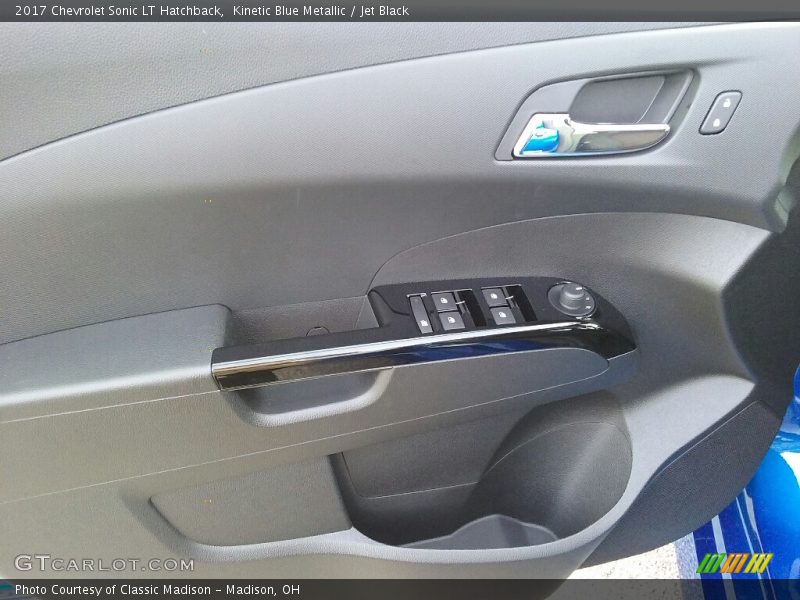 Kinetic Blue Metallic / Jet Black 2017 Chevrolet Sonic LT Hatchback