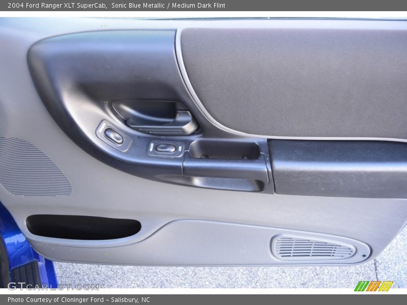 Sonic Blue Metallic / Medium Dark Flint 2004 Ford Ranger XLT SuperCab