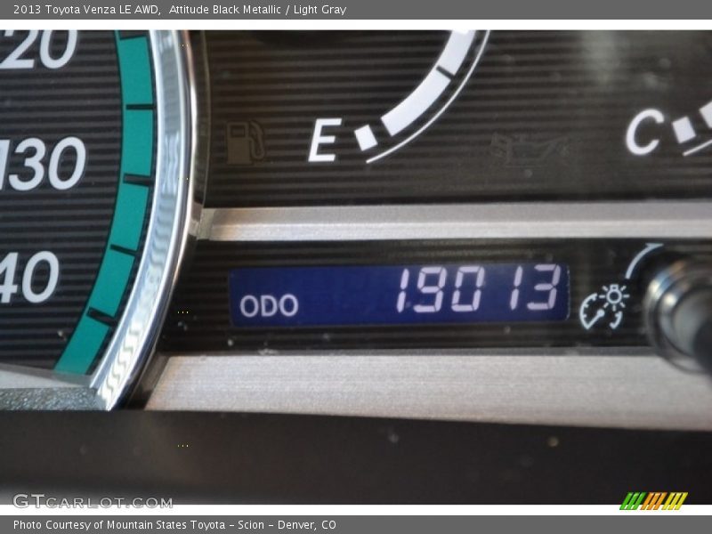 Attitude Black Metallic / Light Gray 2013 Toyota Venza LE AWD